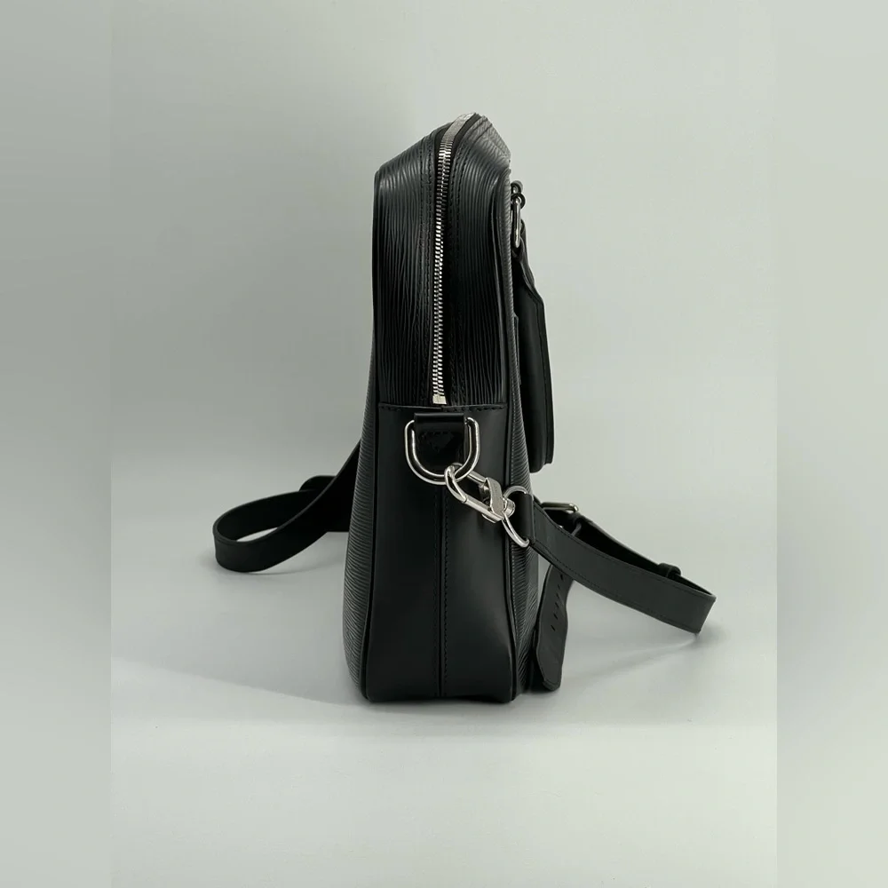 LOUIS VUITTON Porte-Documents Black Epi Leather Bag